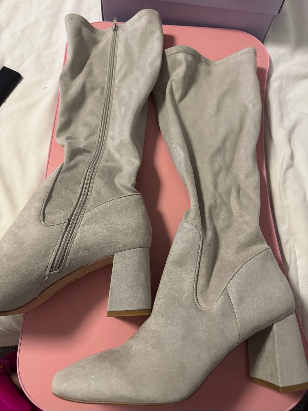 Women's Knee-High Block Heel Boots in Light Gray